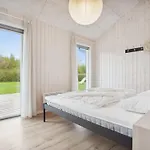 Dom wakacyjny Hasten - 600m From The Sea By Interhome